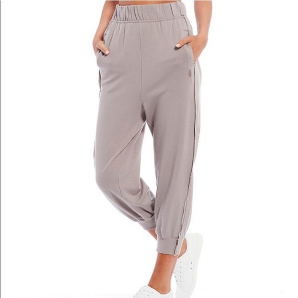 NWT Free People Where the Wind Blows Joggers - Picture 9 of 12